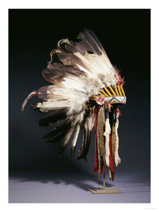 A Fine Sioux War Bonnet, Sewn with Twenty-Nine Eagle Feathers